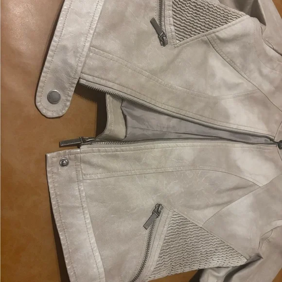 Bernardo Girls Jacket Women Size 14/16 Beige Zip Up & Buckle NWOT Pockets - Picture 4 of 12